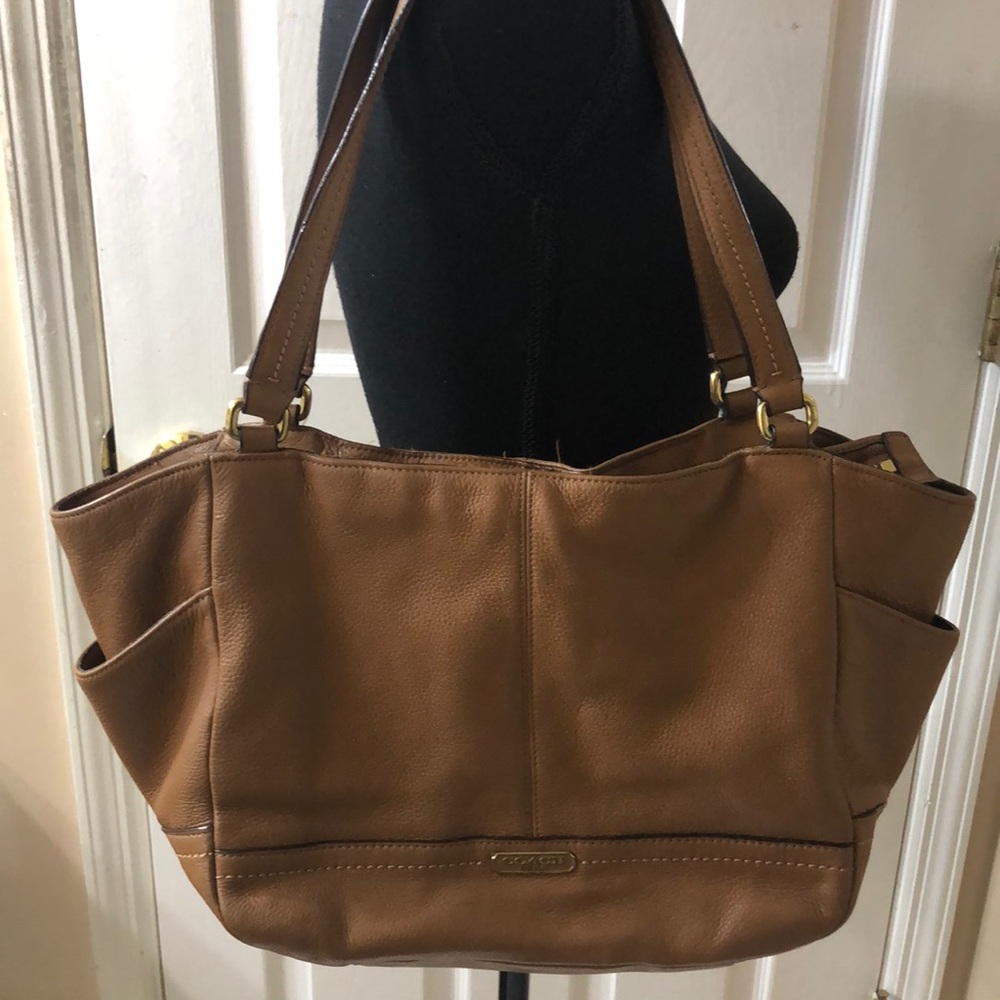 COACH Bag Luggage Color